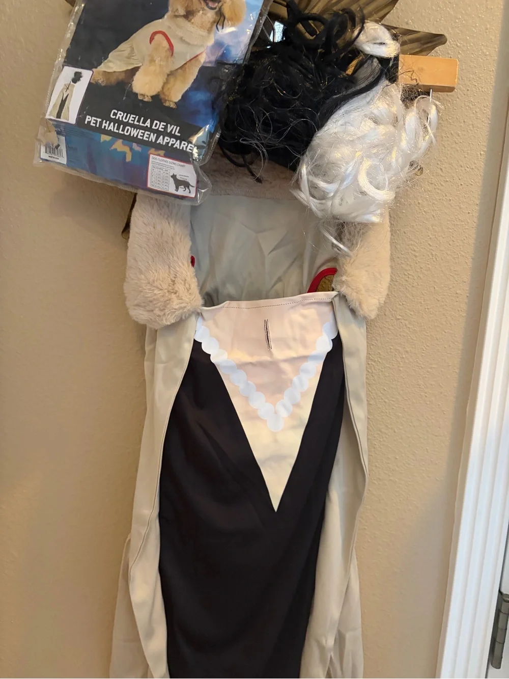 Disney Villains Cruella De Vil Dog Halloween Costume XXL